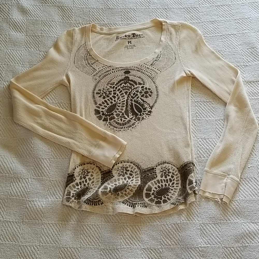 Long-sleeve thermal tee